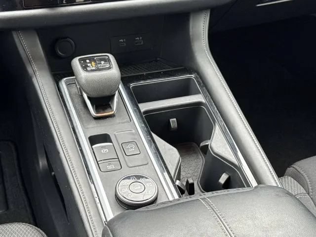 Certified 2025 Nissan Pathfinder SV AWD/4WD image 18