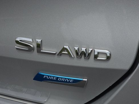 Used 2014 Nissan Rogue SL w/ SL Premium Package AWD/4WD image 28