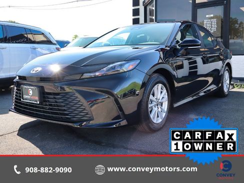 Used 2026 Toyota Camry LE FWD image 1