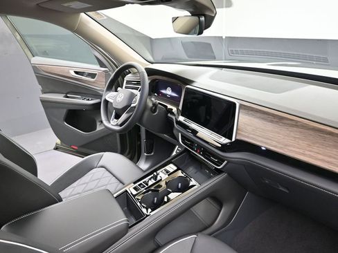 New 2026 Volkswagen Atlas SEL Premium R-Line AWD/4WD image 12