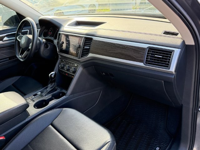 Used 2021 Volkswagen Atlas SE FWD image 19