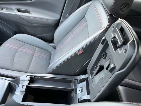 Used 2023 Chevrolet Equinox RS image 39