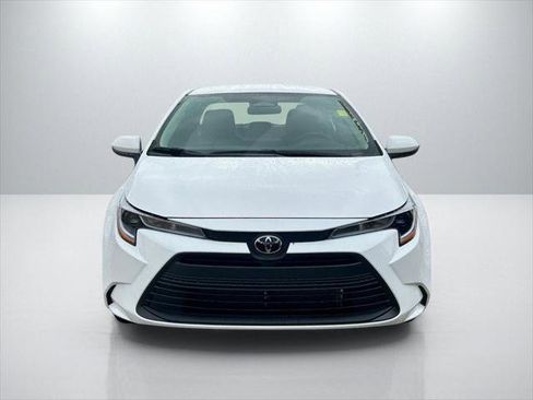 Certified 2026 Toyota Corolla LE FWD image 2