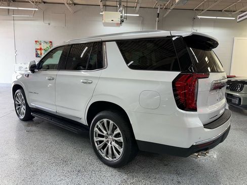 Used 2023 GMC Yukon Denali image 3