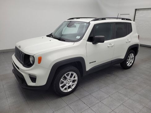 Used 2022 Jeep Renegade Sport w/ Sport Appearance Group AWD/4WD image 2