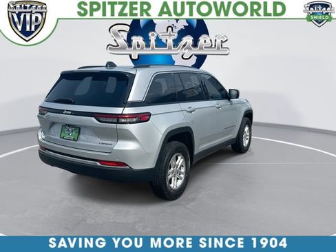 Used 2023 Jeep Grand Cherokee Laredo AWD/4WD image 9