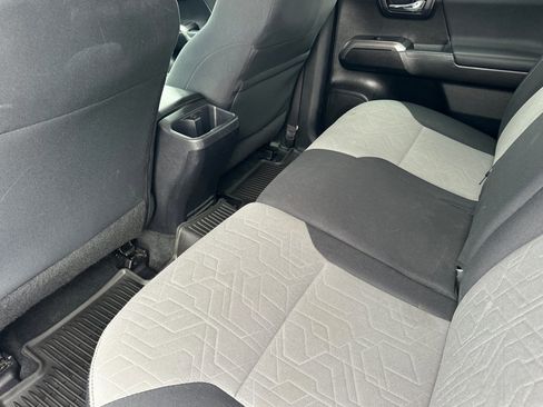 Used 2021 Toyota Tacoma TRD Off-Road w/ Technology Package image 12