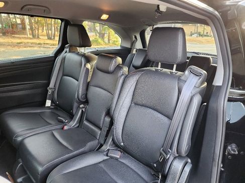 Used 2023 Honda Odyssey Touring image 23