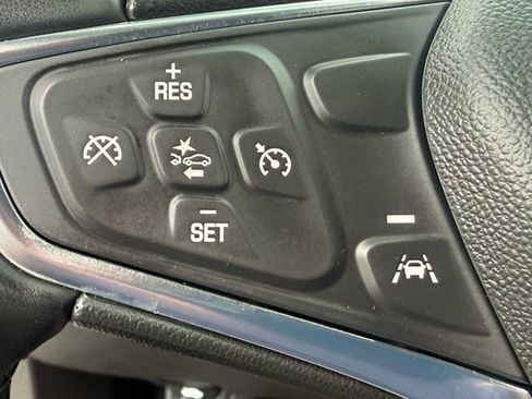 Used 2024 Chevrolet Equinox LT AWD/4WD image 13