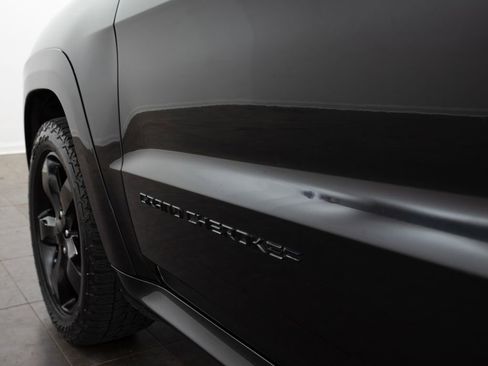 Used 2016 Jeep Grand Cherokee High Altitude AWD/4WD image 6