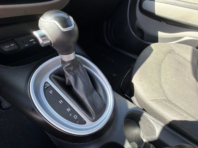 Used 2017 Kia Soul FWD image 32