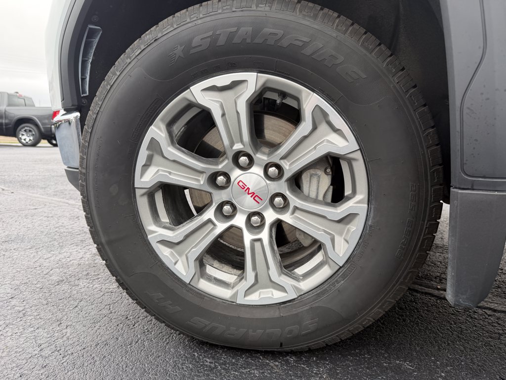 Used 2025 GMC Sierra 1500 SLT AWD/4WD image 41