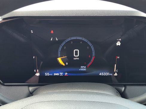 Used 2025 Chevrolet TrailBlazer LT AWD/4WD image 17
