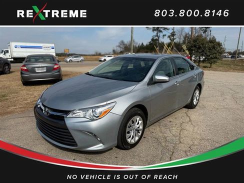 Used 2016 Toyota Camry LE image 18