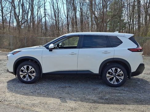 Certified 2023 Nissan Rogue SV image 5