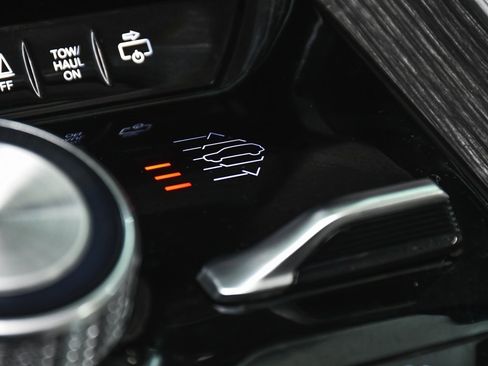 Used 2022 Jeep Wagoneer Series III w/ Premium Group I image 34