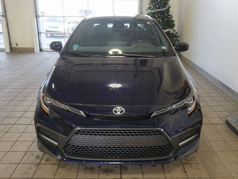 Used 2022 Toyota Corolla SE w/ SE Premium Package image 12