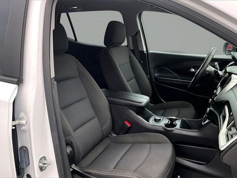 Used 2024 GMC Terrain SLE image 7