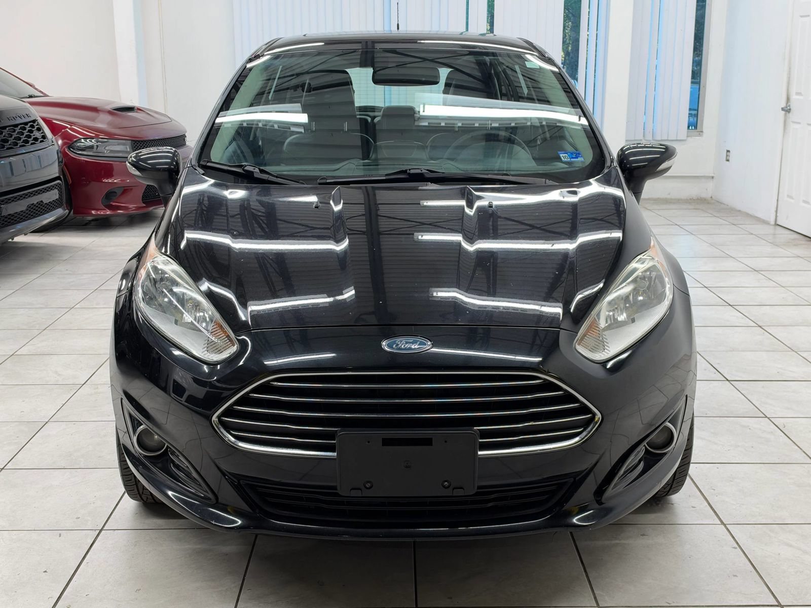 Used 2014 Ford Fiesta Titanium FWD image 2