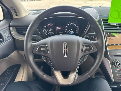 Used 2019 Lincoln MKC Premiere image 24