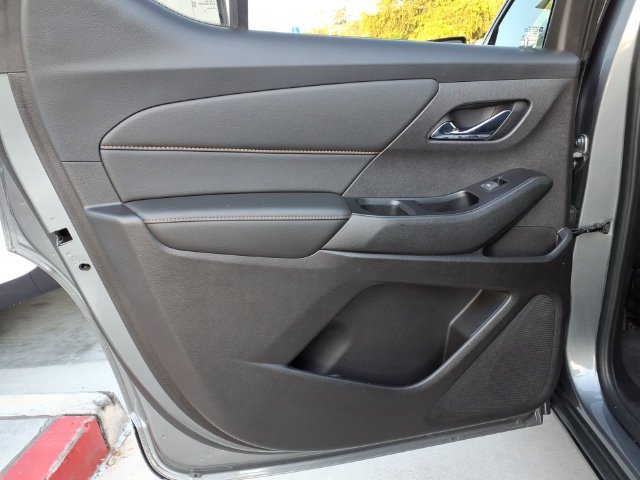 Used 2020 Chevrolet Traverse LS FWD image 16