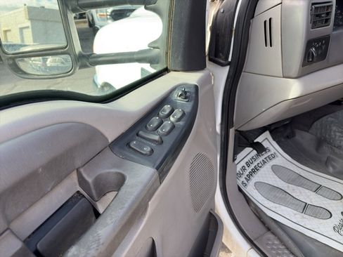 Used 2001 Ford F250 4x4 Crew Cab Super Duty image 9