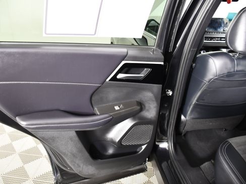 Used 2023 Mitsubishi Outlander SE AWD/4WD image 45