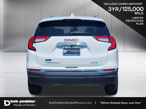 Used 2023 GMC Terrain SLT AWD/4WD image 26