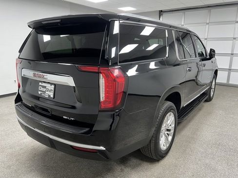 Used 2023 GMC Yukon XL SLT image 9