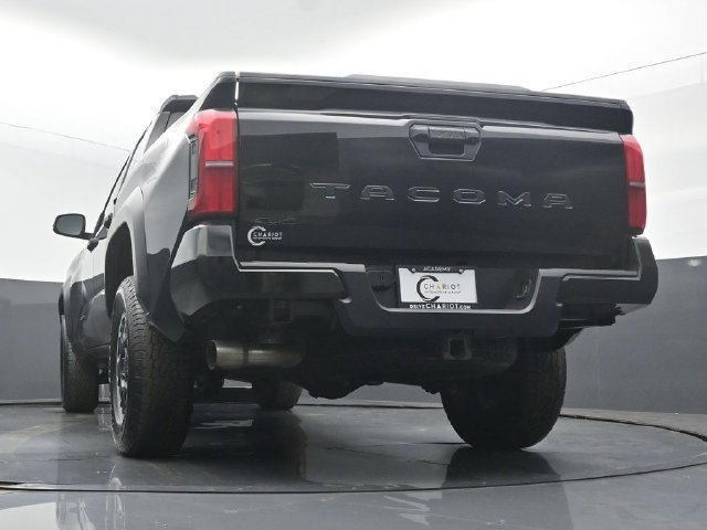 Used 2024 Toyota Tacoma TRD Off-Road AWD/4WD image 48