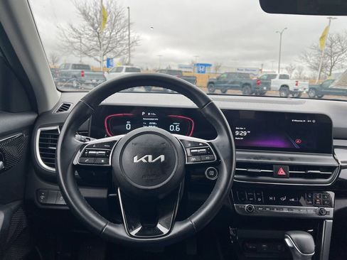 Used 2025 Kia Seltos S FWD image 29