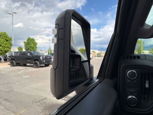 Used 2020 GMC Sierra 2500 4x4 Regular Cab w/ Convenience Package image 6