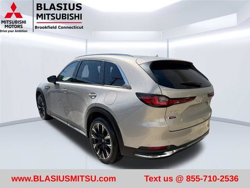 Used 2024 MAZDA CX-90 Plug-In Hybrid w/ Premium Pkg AWD/4WD image 12
