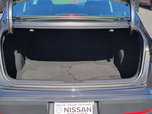 Used 2025 Kia K4 LXS image 23