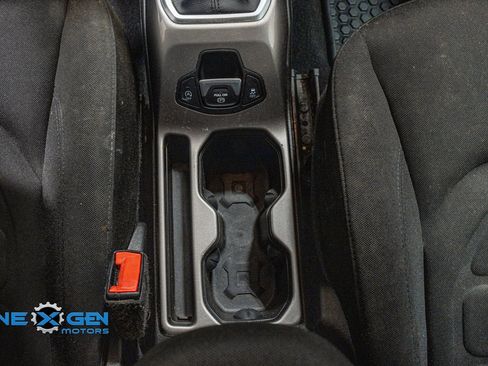 Used 2022 Jeep Renegade Latitude w/ Convenience Group image 21