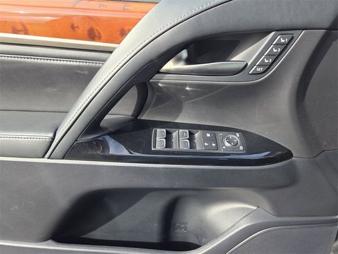 Used 2016 Lexus LX 570 570 image 23