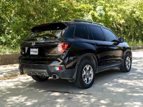 Used 2022 Honda Passport TrailSport image 9