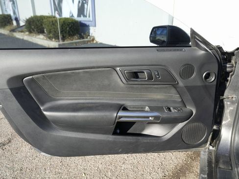 Used 2017 Ford Mustang Shelby GT350 image 42