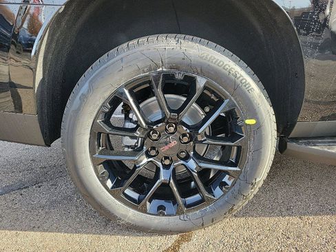 New 2026 GMC Yukon XL Elevation image 6