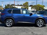 Used 2023 Nissan Rogue SV image 3