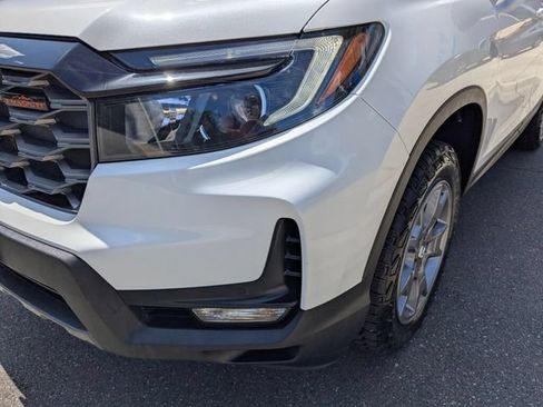 Certified 2025 Honda Passport TrailSport image 5