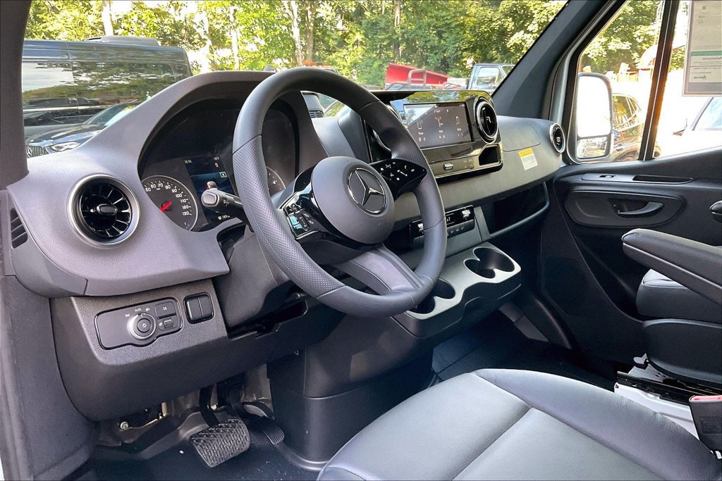 New 2026 Mercedes-Benz Sprinter 2500 image 5