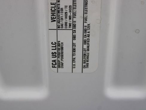 Used 2023 Jeep Grand Cherokee Overland w/ Advanced Protech Group III image 36