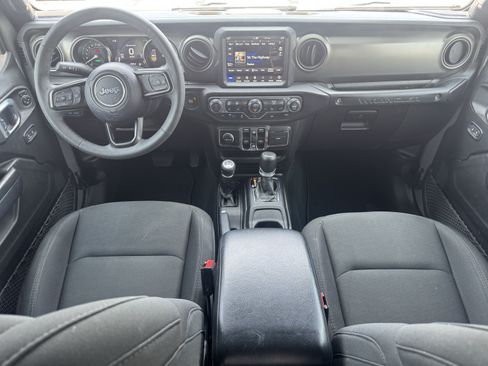 Used 2023 Jeep Wrangler Unlimited w/ Sun & Screen Package AWD/4WD image 20