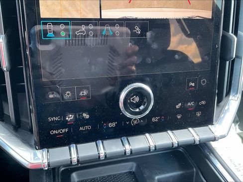 Used 2025 GMC Acadia Elevation AWD/4WD image 31