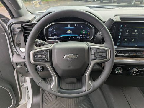 Used 2022 Chevrolet Silverado 1500 RST w/ Z71 Off-Road Package AWD/4WD image 13