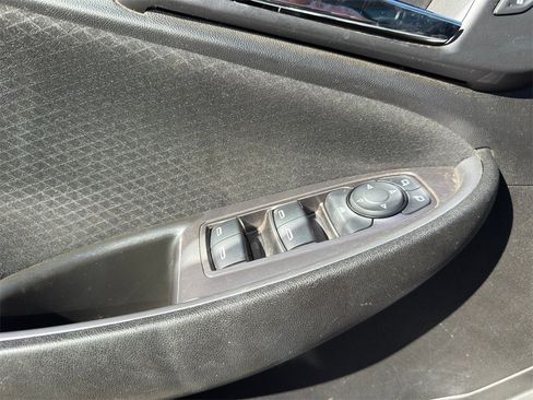 Used 2023 Chevrolet Malibu RS image 20