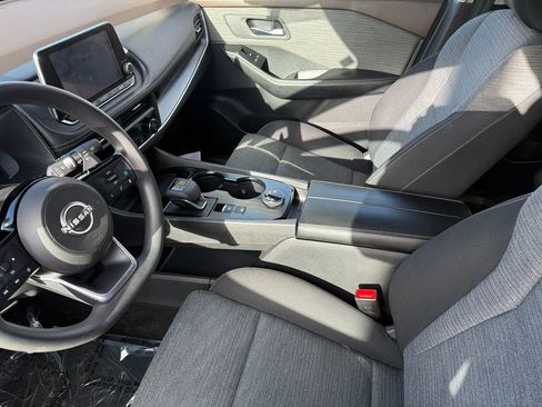 Used 2023 Nissan Rogue SV w/ SV Premium B Package image 12