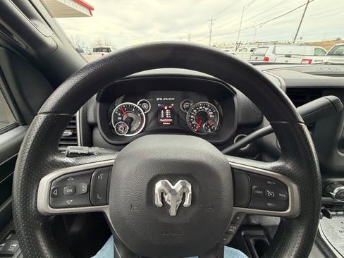 Used 2024 RAM 2500 Tradesman w/ Chrome Appearance Group image 15