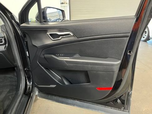 Used 2024 Kia Sportage LX FWD image 12